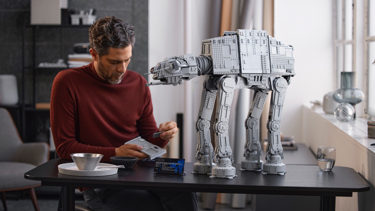 LEGO Star Wars 75313 AT AT featured 1