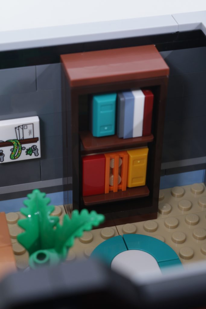 LEGO Icons 10350 Tudor Corner second review plus comparison with 10251 Brick Bank and 10270 Bookshop 71 683x1024