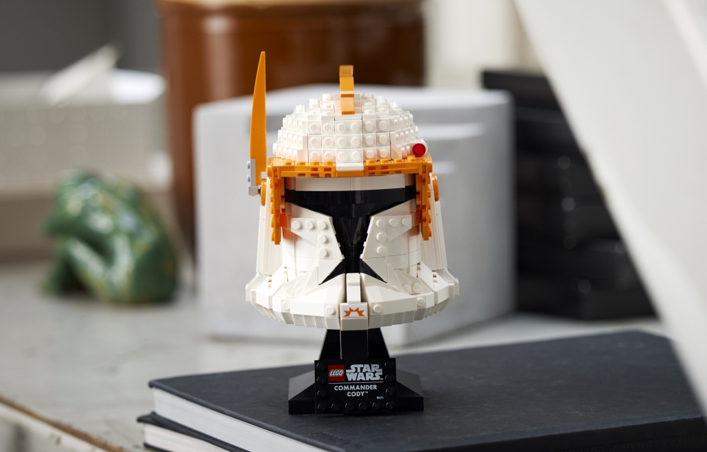 LEGO Star Wars 75350 Clone Commander Cody Helmet 14 1 1024x655