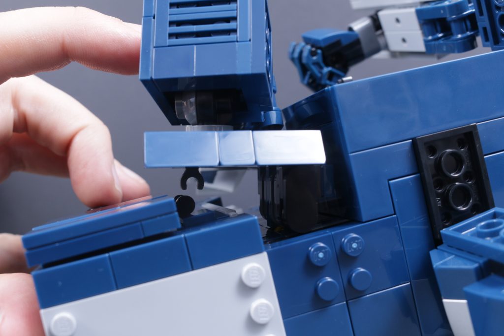 LEGO Icons Transformers 10358 Soundwave review 45 1024x683