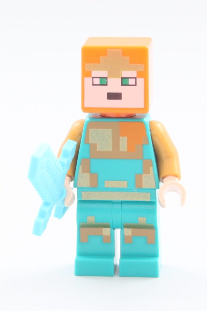 LEGO Minecraft 21186 The Ice Castle royal warrior 1 681x1024