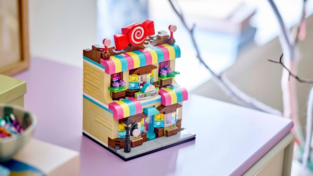lego 40692 candy store lifestyle featured 1024x576