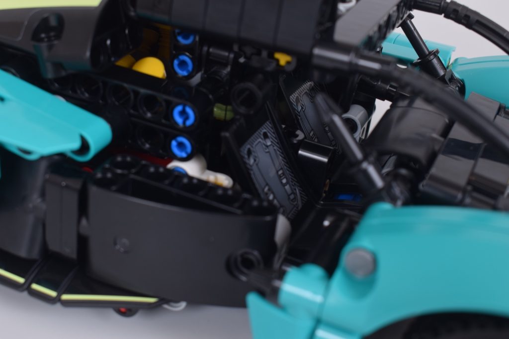 LEGO Technic 42208 Aston Martin Valkyrie review 19 1024x683