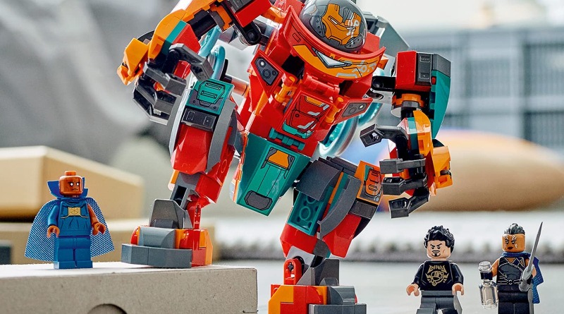 What If...LEGO Iron Man went to Sakaar?