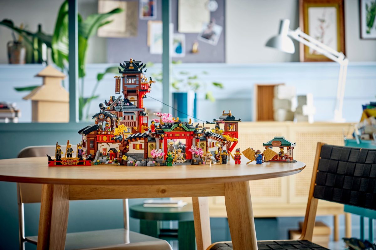 LEGO NINJAGO 71861 The Old Town 16 1200x800
