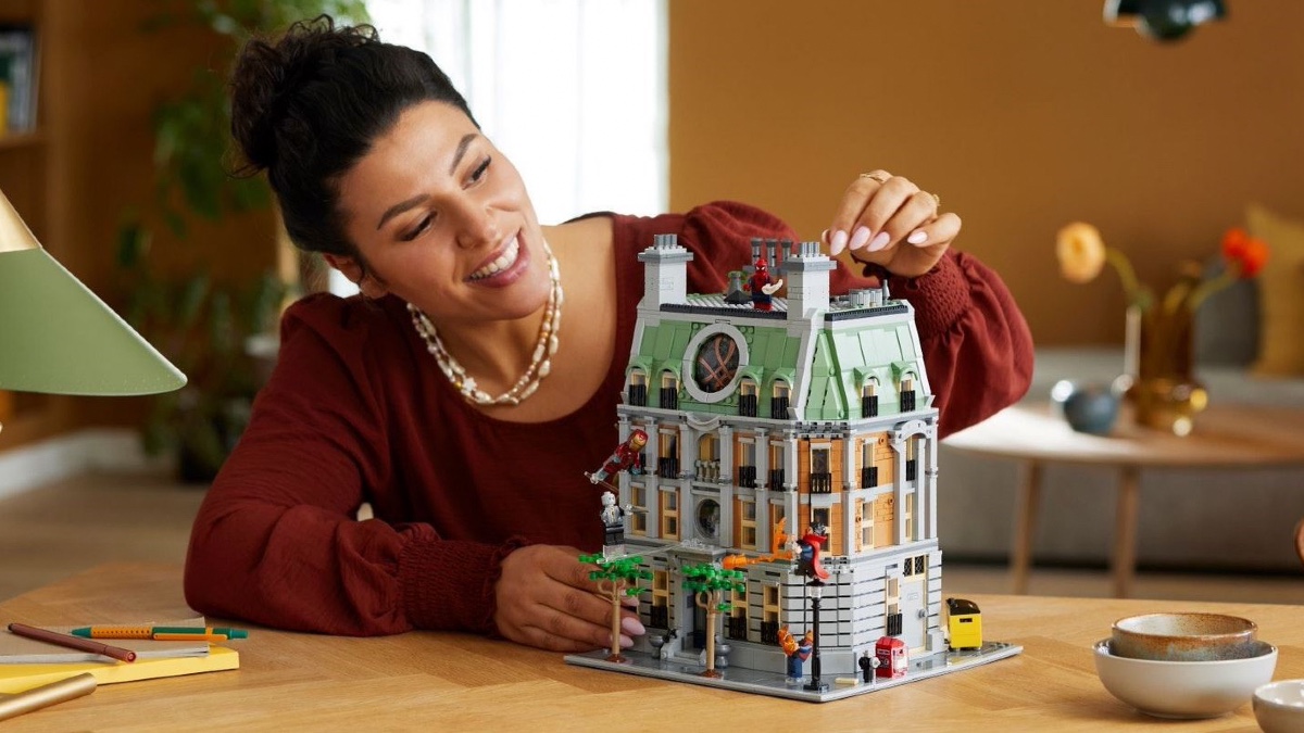 Five fun facts about LEGO Marvel 76218 Sanctum Sanctorum