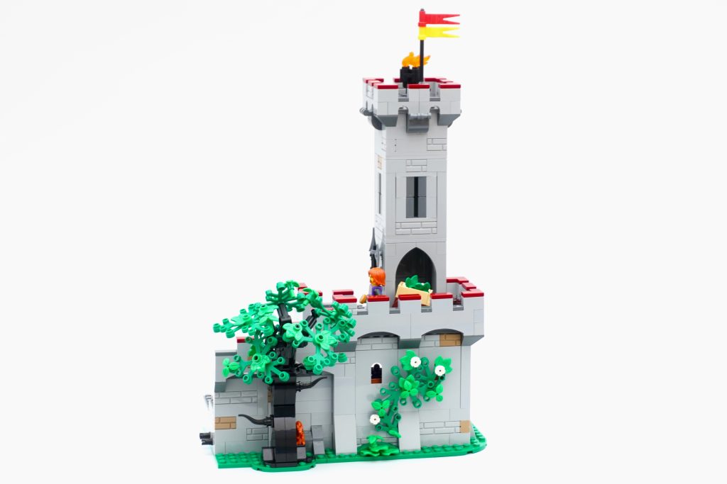 LEGO BrickLink Designer Program Medieval Seaside Market review 01 1024x683