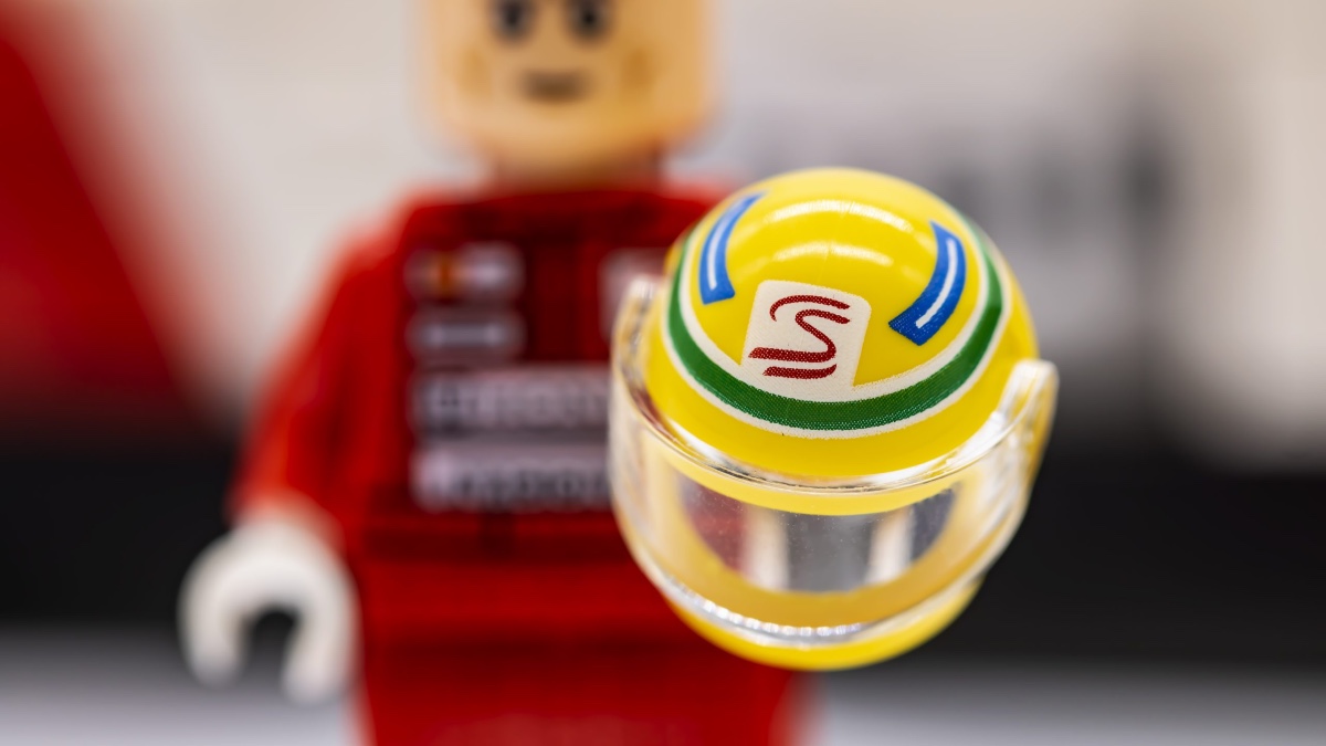 Buildable LEGO Formula 1 helmets said to be coming in 2026