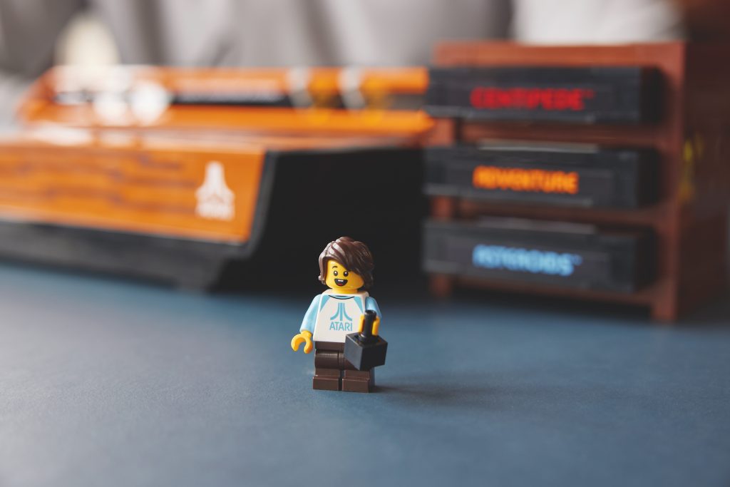 LEGO ICONS 10306 Atari 2600 22 1024x683