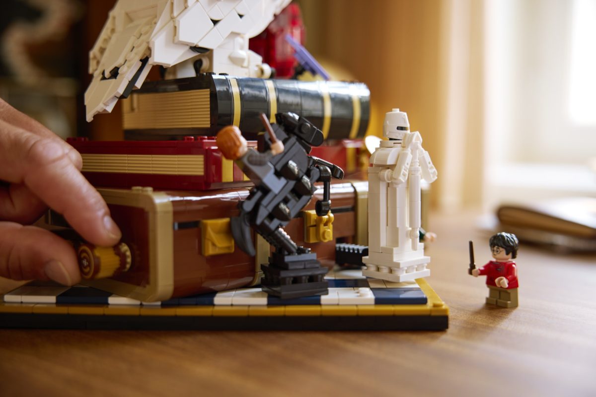 LEGO Harry Potter 76466 Philosophers Stone Collectors Edition 6 1200x800