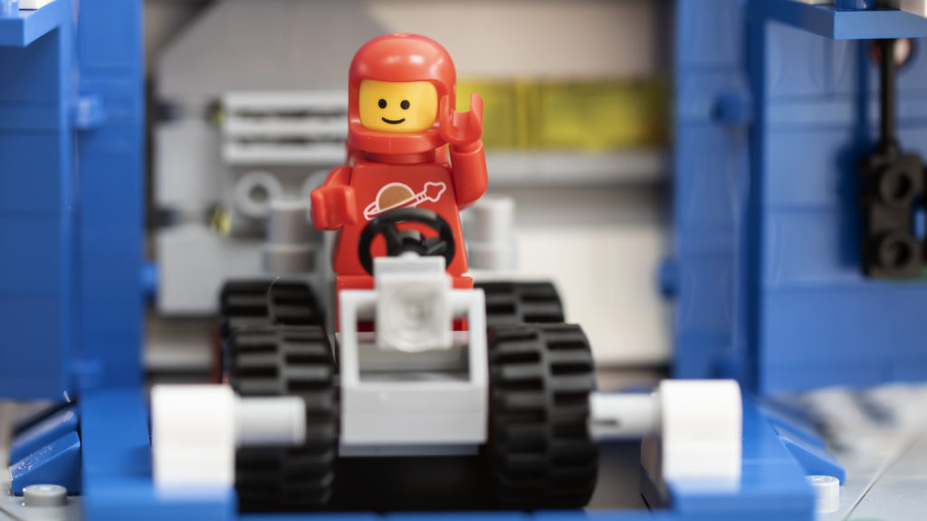LEGO ICONS 10497 Galaxy Explorer 10 1024x576