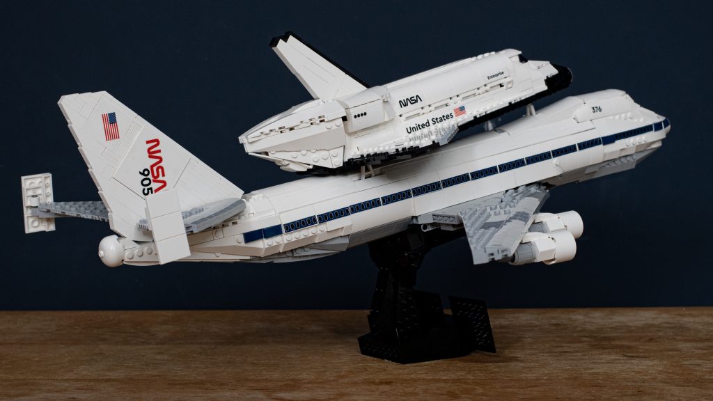 LEGO icons 10360 Shuttle Carrier Aircraft 7 1 1024x576