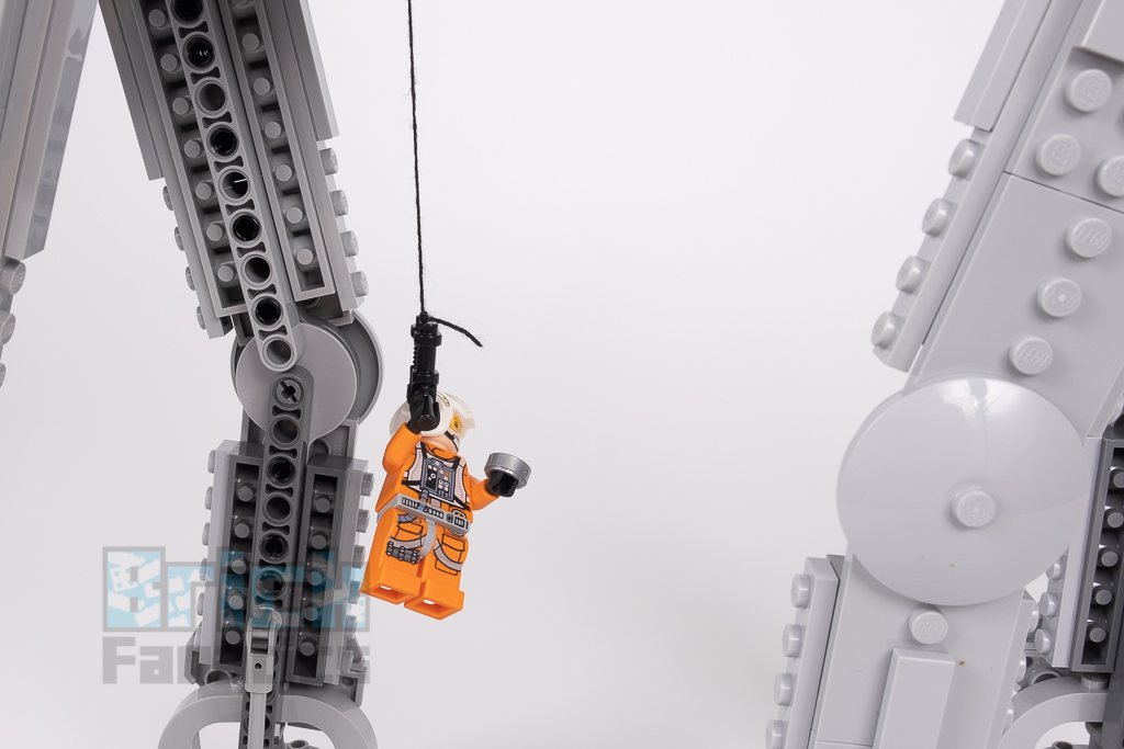 LEGO Star Wars 75288 AT AT 21