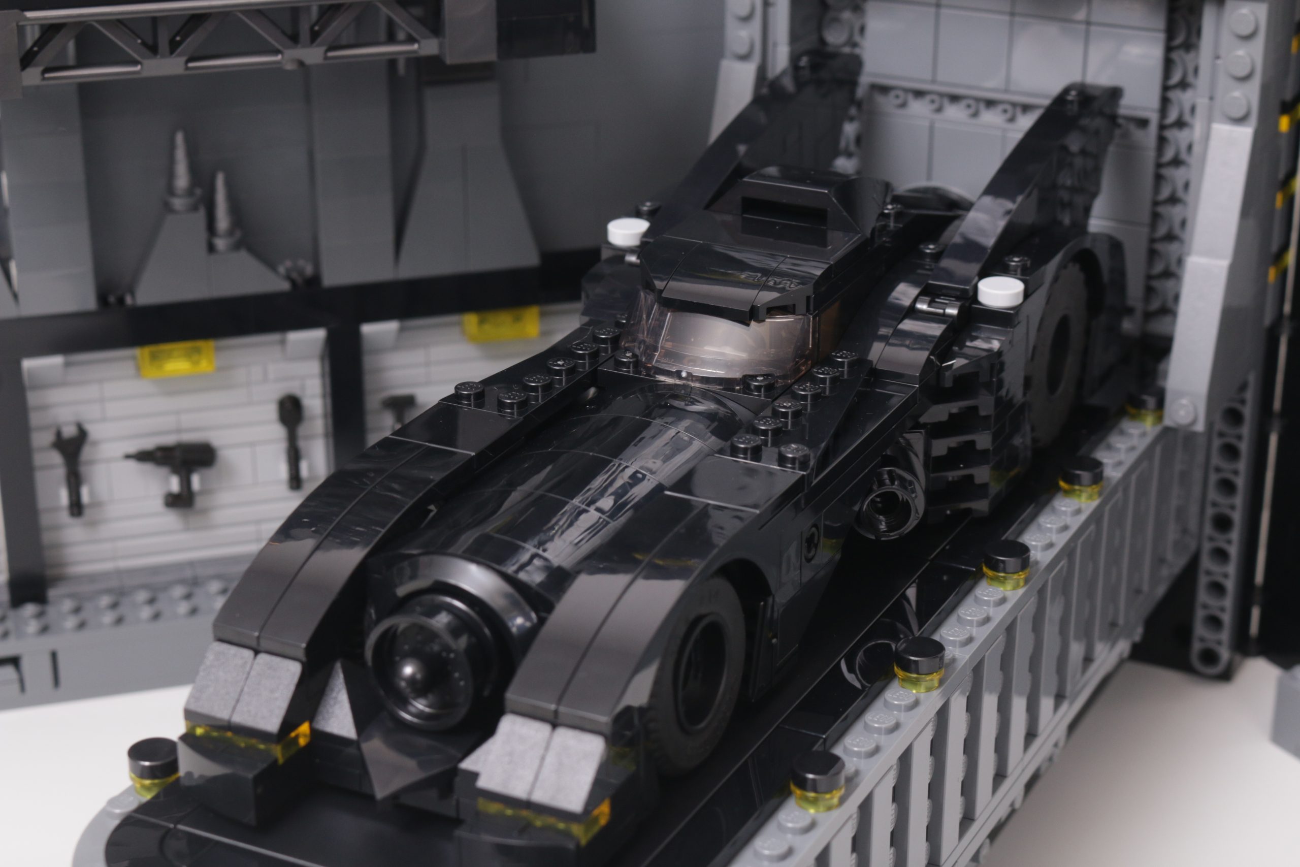 LEGO Batman 76252 Batcave – Shadow Box review 18 scaled