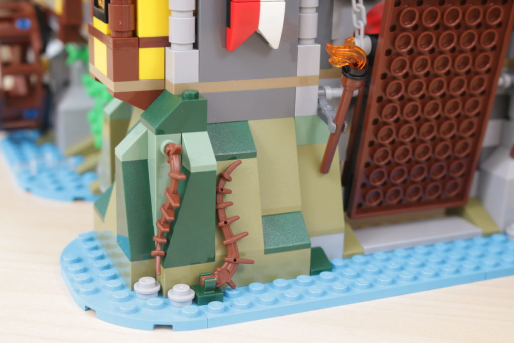 How to improve LEGO Creator 3 in 1 31120 Medieval Castle 16 1024x683