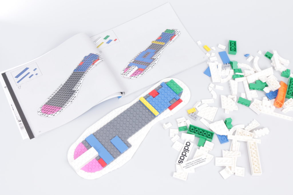 LEGO Creator Expert 18 plus 10282 Adidas Superstar review 4