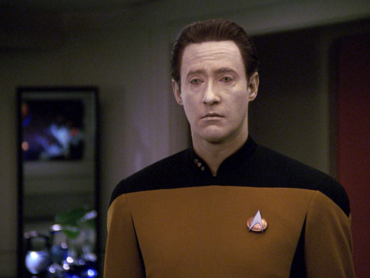 Lieutenant Commander Data 1200x901