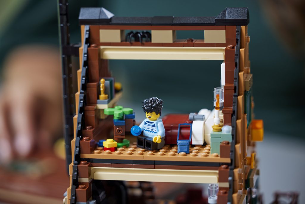LEGO Ideas 21338 A Frame Cabin 19 1024x683