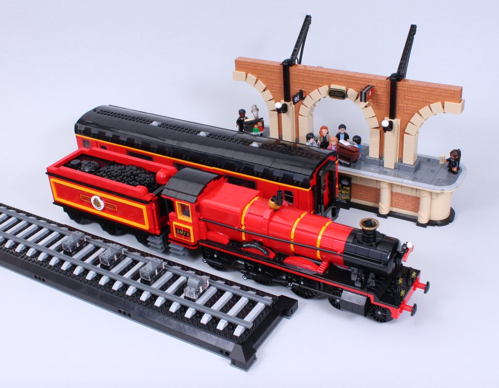 LEGO Harry Potter 76405 Hogwarts Express Collectors Edition review 9 1024x796