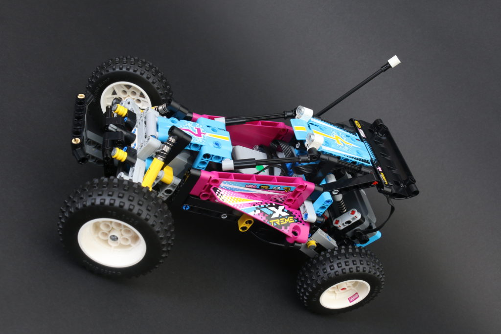 LEGO Technic 42124 Off Road Buggy review 10