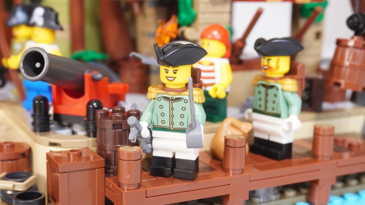 BrickLink Series 5 sets still available as LEGO boosts production numbers again