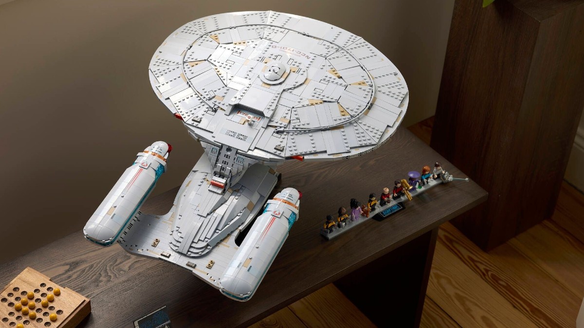 lego 10356 star trek enterprise next generation lifestyle above featured
