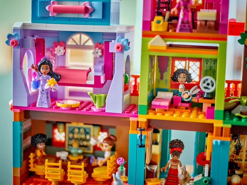 LEGO Disney 43245 The Magical Madrigal House Lifestyle 6