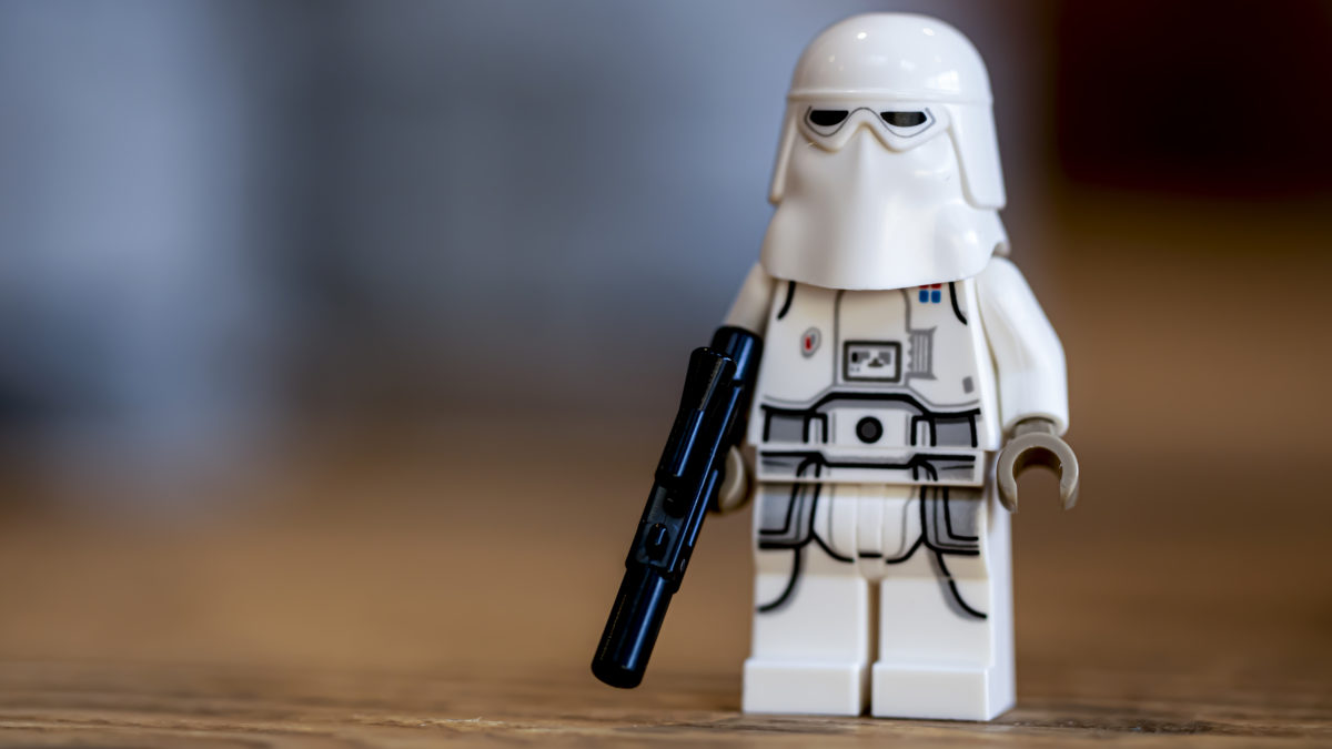 January issue of official LEGO Star Wars Magazine to include Snowtrooper minifigure