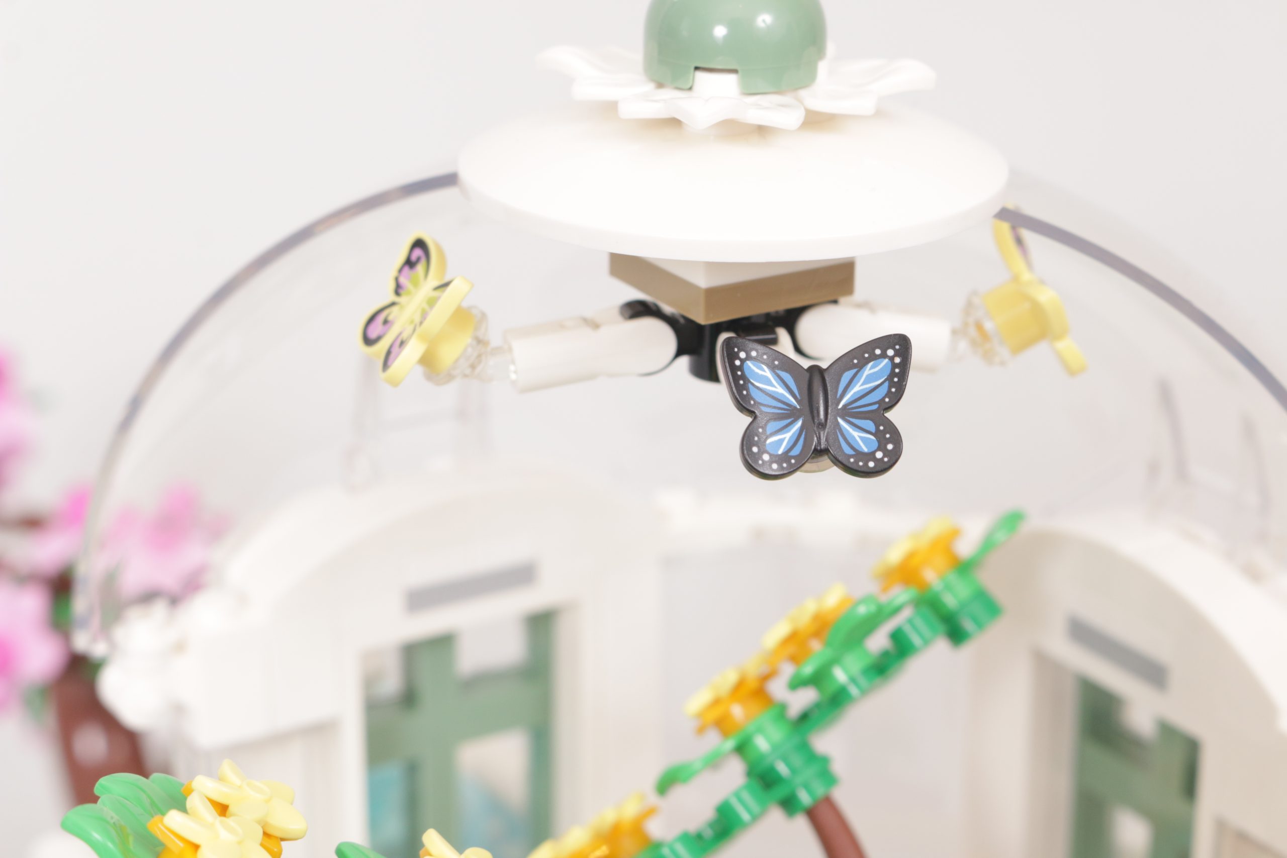 LEGO Friends 41757 Botanical Garden review 22 scaled
