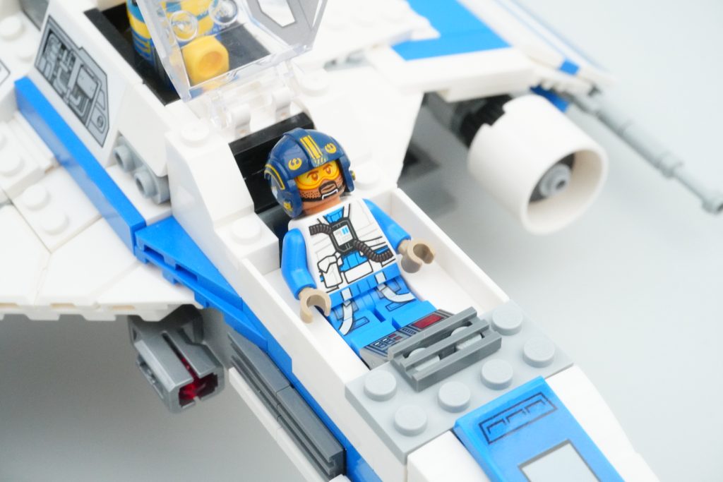 LEGO Star Wars 75364 New Republic E Wing vs Sing Hati Starfighter review 25 1024x683