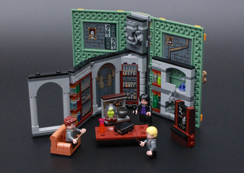 LEGO Harry Potter 76383 Potions Class review 1