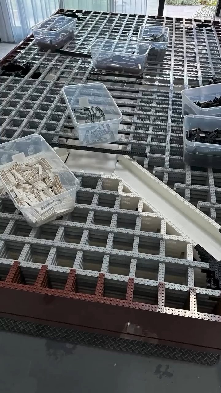 I built a fully functional pool table out of 93,075 LEGO-1
